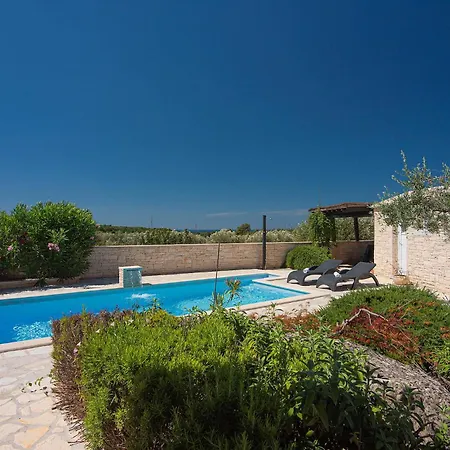 Holiday home Macun *