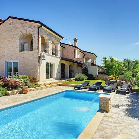 Macun Holiday home *