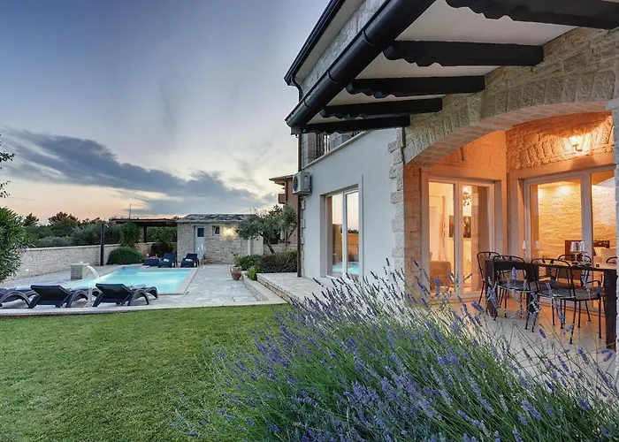 Macun * ロヴィニ